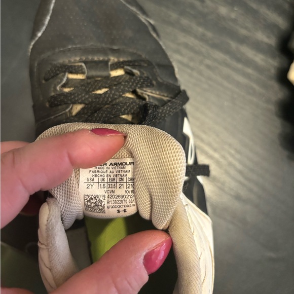 UNDER ARMOUR kid baseball cleats - Picture 5 of 5
